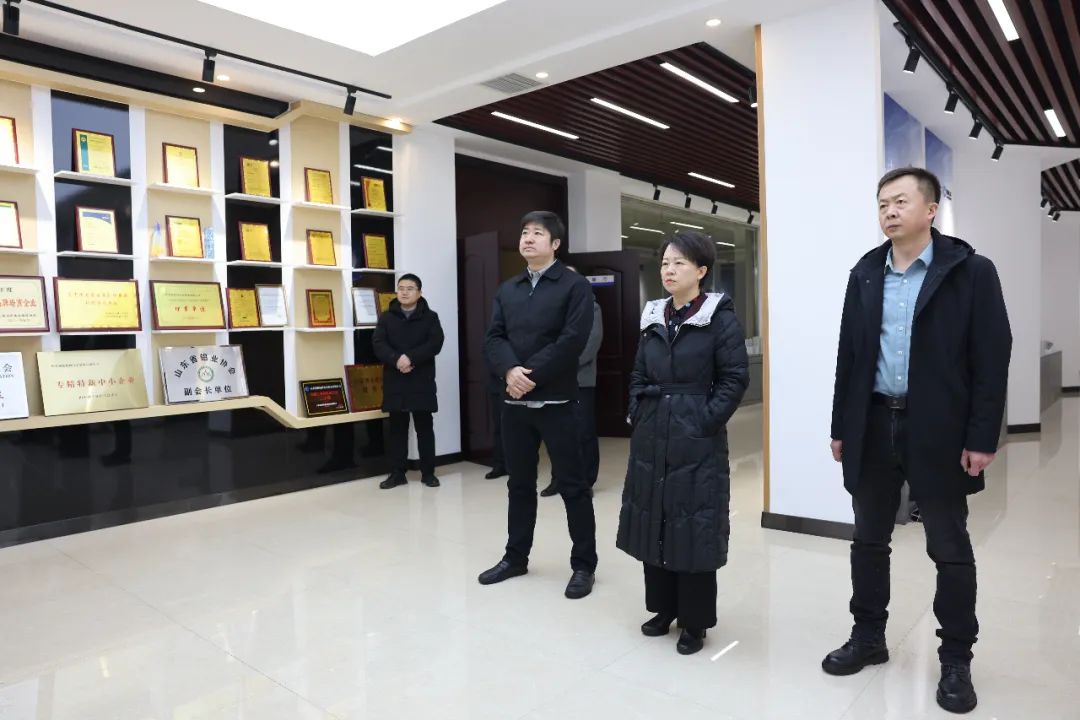 鄒平市委常委、副市長陳靜來山東三星集團調(diào)研